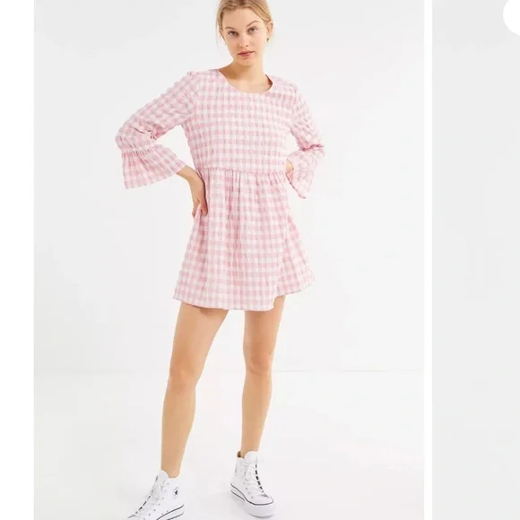 UO Exclusive pink & white textured checked bell ls babydoll dress size XS in EUC - Picture 1 of 16
